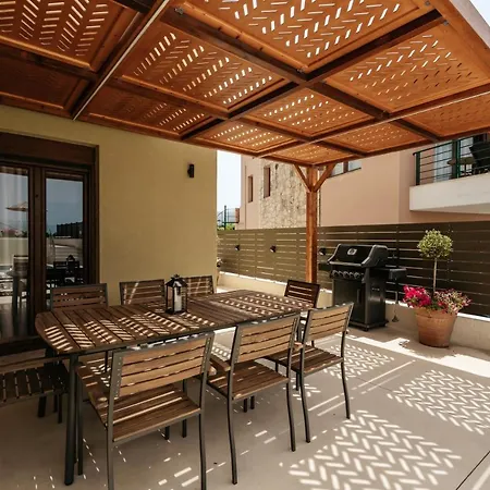 Avidianos' -family Perfect- Villa